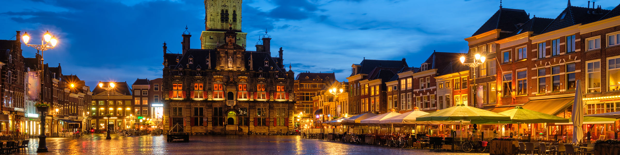 Delft City Hall and Delft Market Square Markt in the evening. Delfth, Netherlands