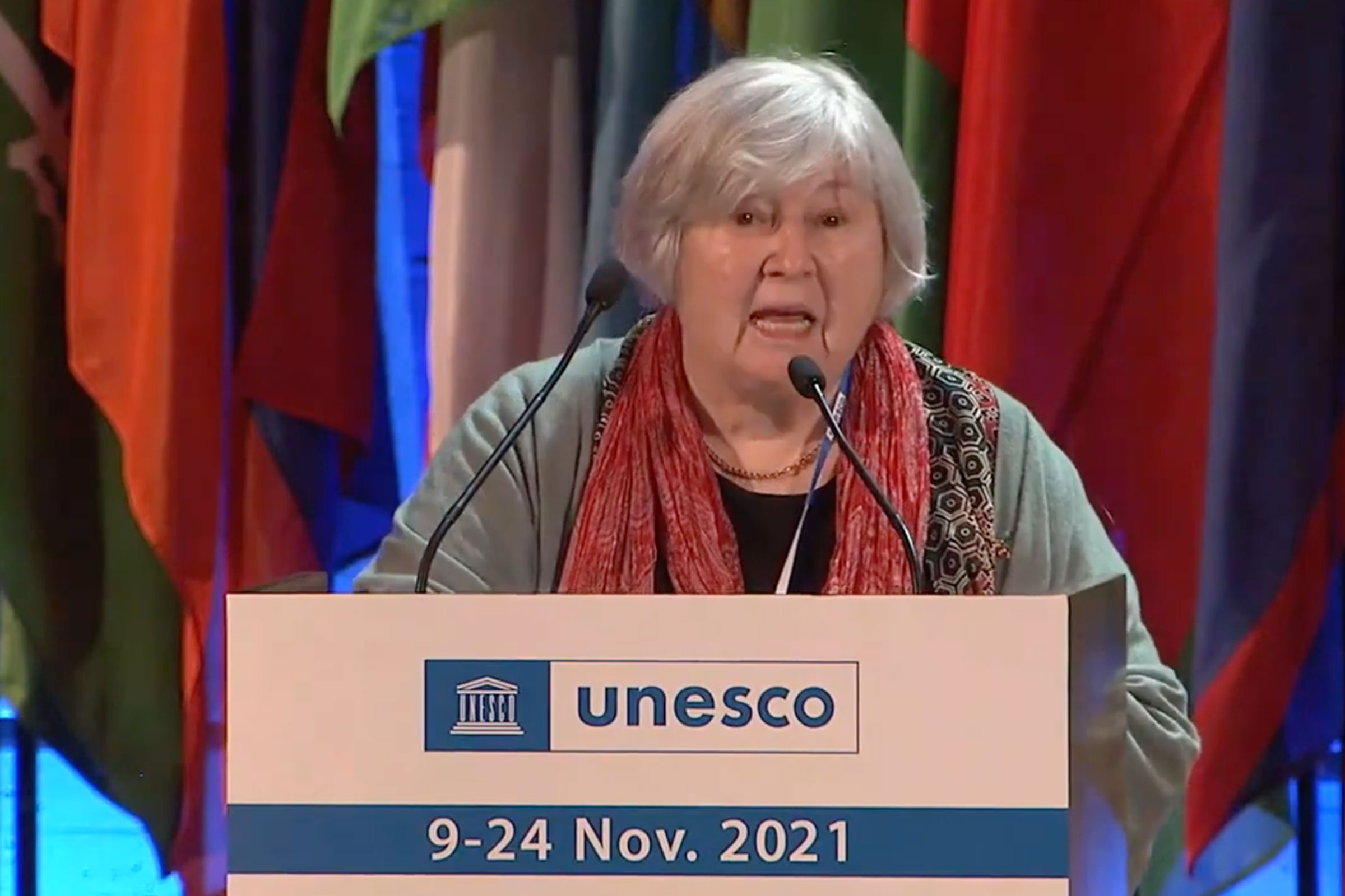 Victoria Barres speaks at UNESCO
